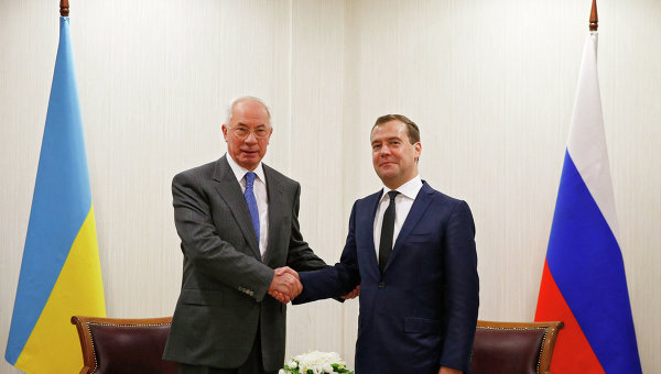 Дмитрий Медведев и Николай Азаров