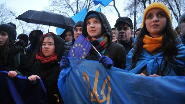 Митинг студентов во Львове за евроинтеграцию Украины