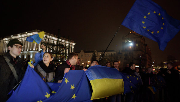 Акции сторонников вступления в Евросоюз на Майдане