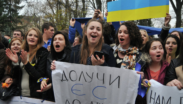 Акция львовских студентов в поддержку евроинтеграции Украины.