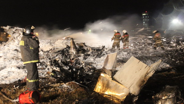 В аэропроту Казани разбился пассажирский самолет