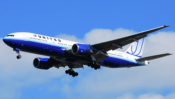 Самолет авиакомпании United Airlines