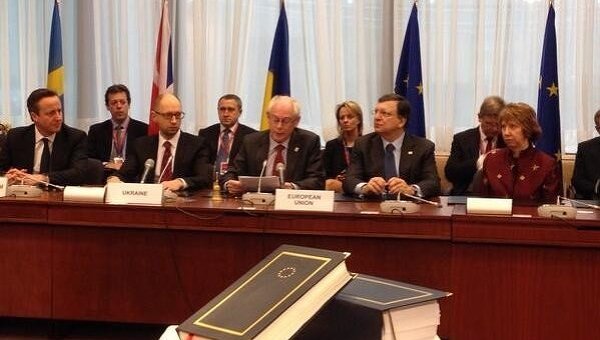 Украина и ЕС подписали политчасть соглашения об ассоциации