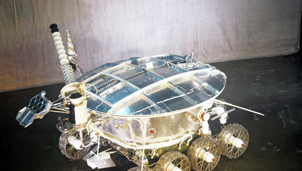 Первый планетоход Луноход-1