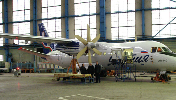 Производство новых самолетов на самарском авиационном заводе.