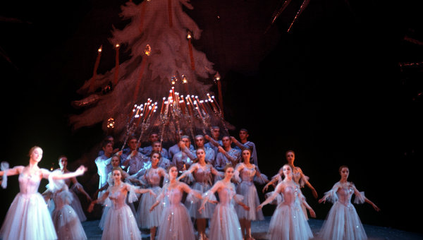 Сцена из балета Щелкунчик