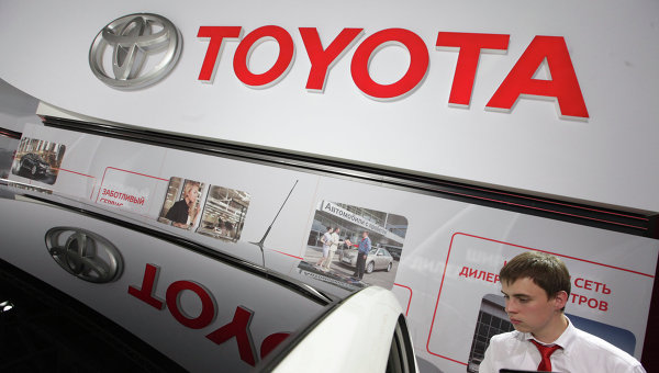 Стенд компании Toyota. Архивное фото