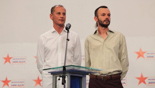 Журналисты ТК Звезда Андрей Сушенков и Антон Малышев (слева направо)