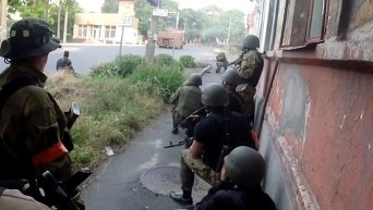 Азов штурмует штаб ДНР в Мариуполе