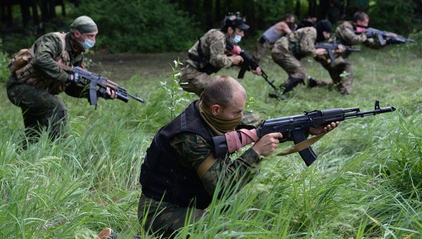 Бойцы ДНР в Донецкой области