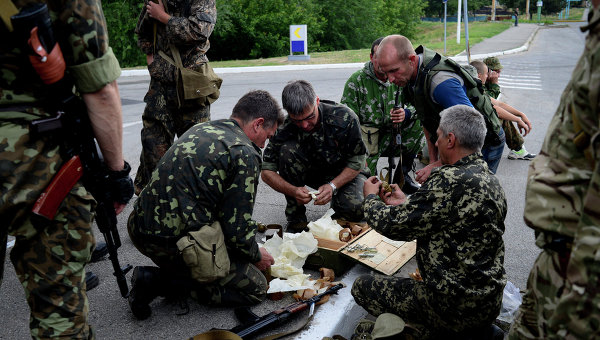 Бойцы ополчения на востоке Украины