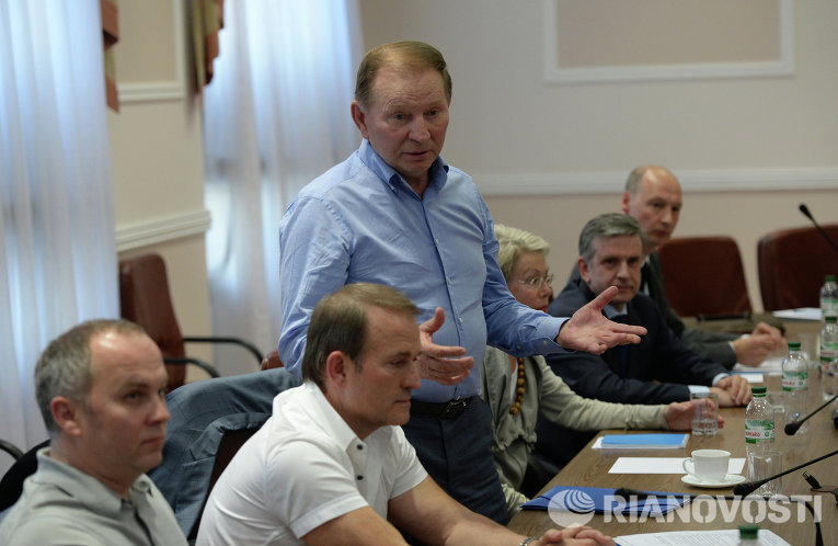 Заседание Трехсторонней контактной группы с участием Л.Кучмы, М.Зурабова и Х.Тальявини