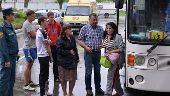 Автобус с беженцами из Луганской области
