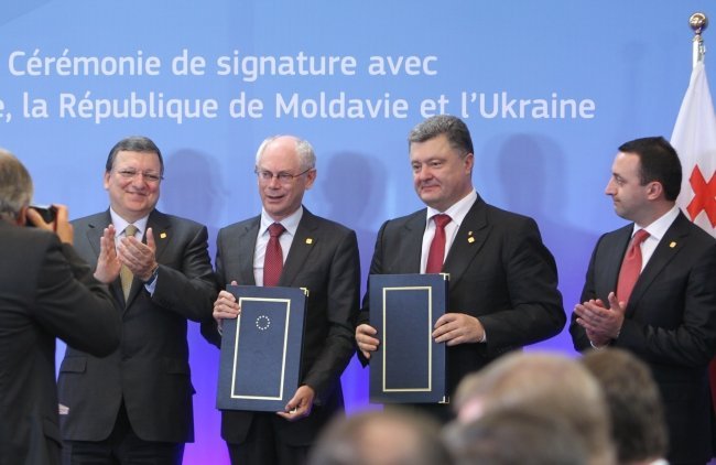 Украина и ЕС подписали Соглашение об ассоциации