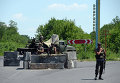 Блокпост украинских военных в Амвросиевке Донецкой области