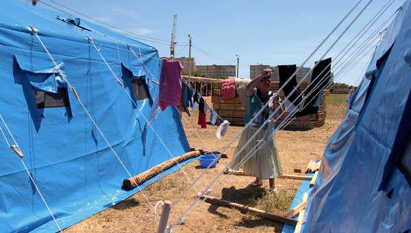 Палаточный лагерь для беженцев из Донбасса