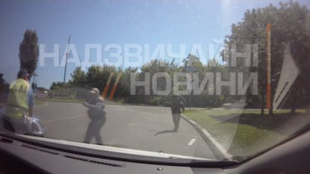 Убийство сотрудников ГАИ в Донецке. Видео