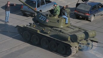 Танк Т-34 в Луганске