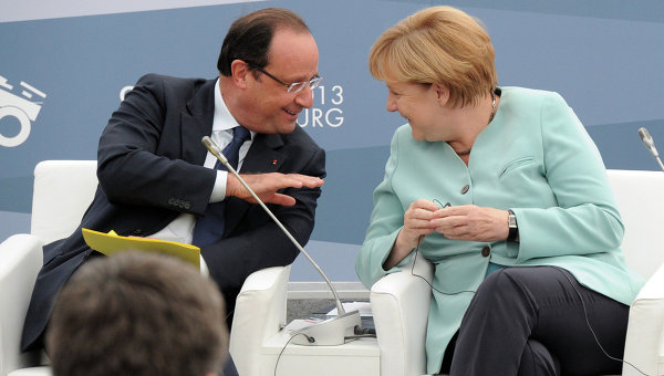 Президент Франции Франсуа Олланд и федеральный канцлер Германии Ангела Меркель. Архивное фото