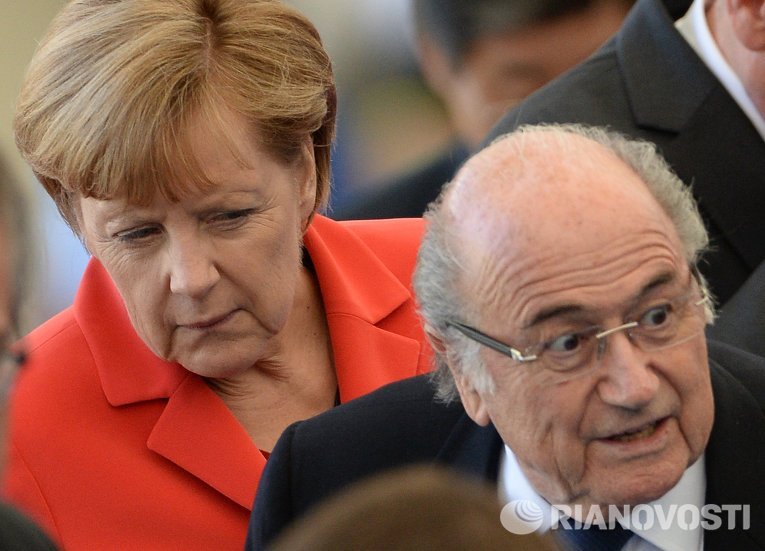 Канцлер Германии Ангела Меркель и президент FIFA Йозеф Блаттер