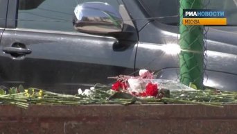 Москва после трагедии: цветы у станций метро и сдача крови для пострадавших. Видео
