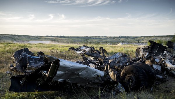 Обломки самолета Ан-26 ВСУ. Архивное фото
