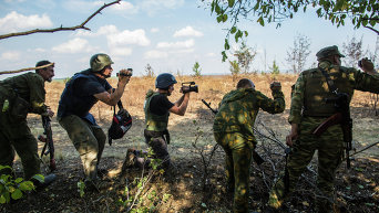 Журналисты и ополченцы в Донецкой области. Архивное фото
