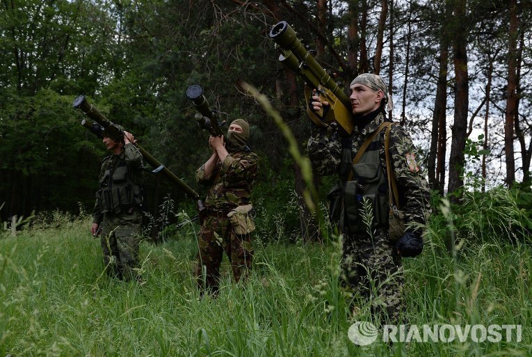 Тренировочный лагерь батальона Восток в Донецкой области