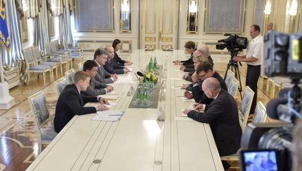 Встреча президента Петра Порошенко с главами МИД Австралии и Нидерландов