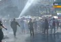 Уборка баррикад на Майдане: мнения активистов и силовиков. Видео для видео