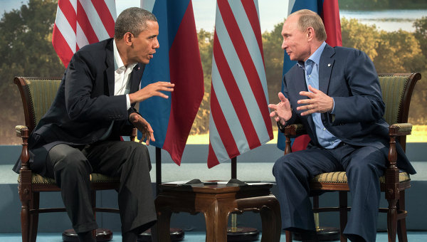 Владимир Путин и Барак Обама. Архивное фото