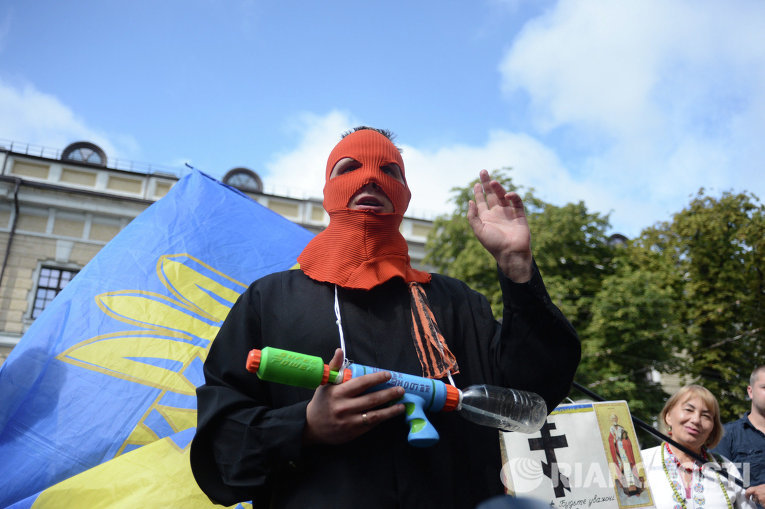 Митинг сторонников Украинской православной церкви