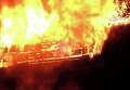 В Киеве спасатели ликвидировали пожар площадью 200 кв м. Видео