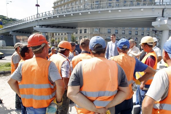 Кличко заявил о завершении реконструкции развязки на Почтовой площади в Киеве