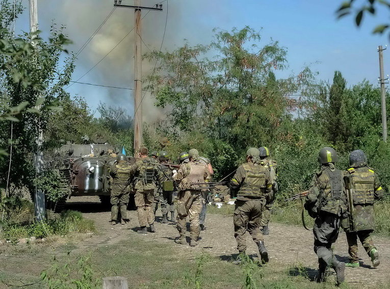 Украинские военные в Иловайске