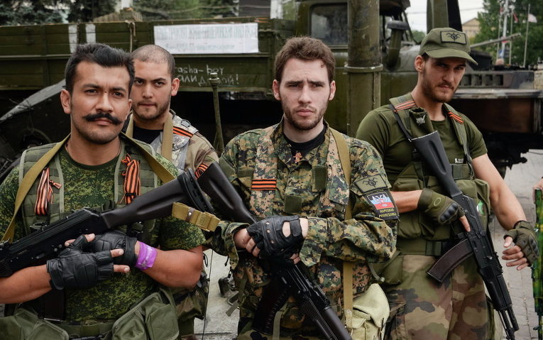 Французские добровольцы, сторонники ополчения, в Донецке