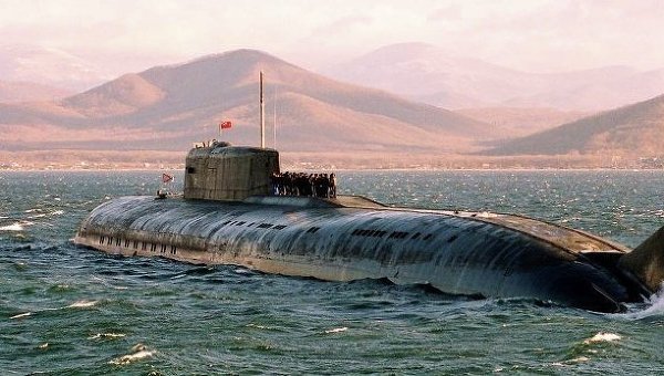 Ракетная атомная подводная лодка в море. Архивное фото.