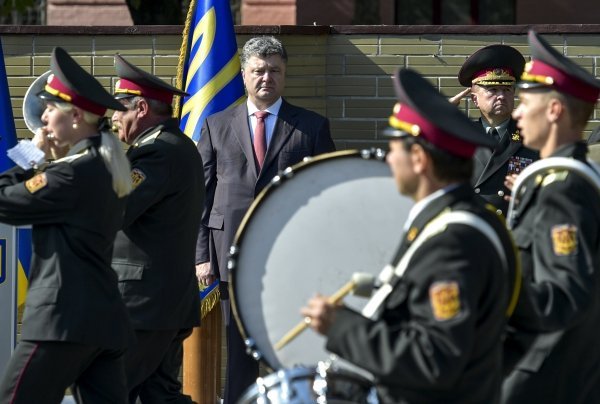 Порошенко посетил Киевский военный лицей имени И.Богуна