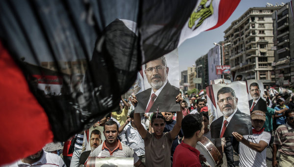 Сторонники Мухаммеда Мурси в палаточном лагере в Каире. Архивное фото