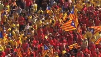 В Барселоне празднуют День Каталонии. Видео