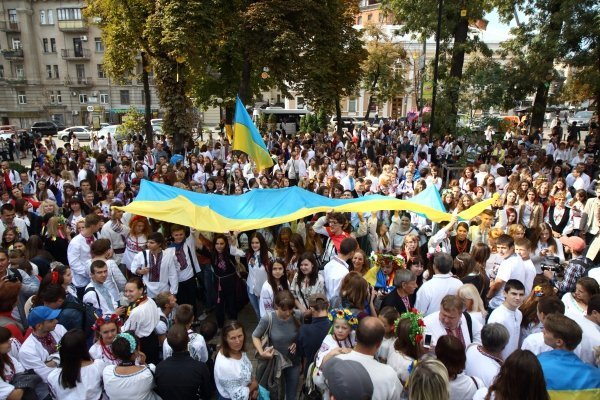 В Киеве прошел четырнадцатый Мегамарш в вышиванках