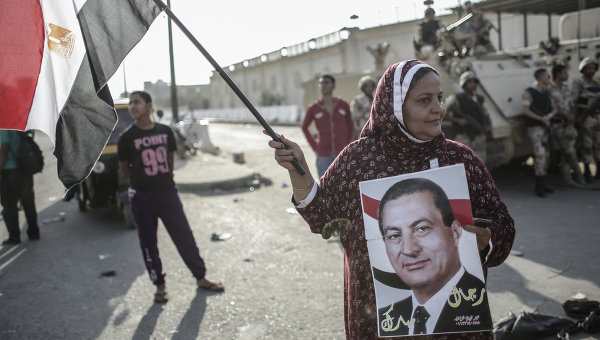 Сторонники экс-президента Египта Хосни Мубарака