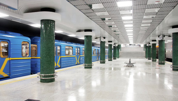 Станция киевского метро Голосеевская