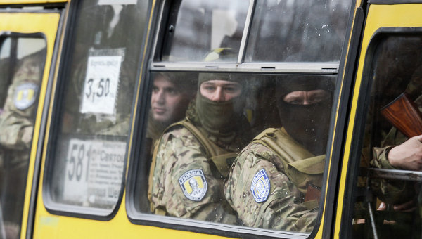 Бойцы одного из добровольческих батальонов Украины. Архивное фото