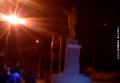 В Октябрьском районе Харькова снесли памятник Ленина. Видео