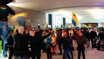 Курды в Брюсселе штурмовали здание Европарламента. Видео