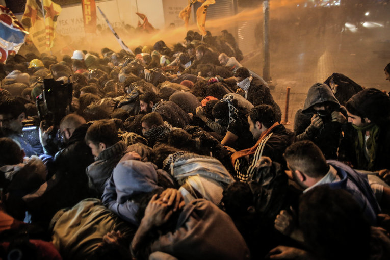 Акции протеста курдского населения на юго-востоке Турции