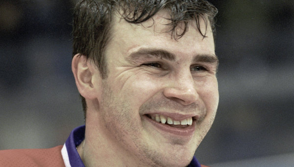 Хоккеист Валерий Карпов. Архивное фото