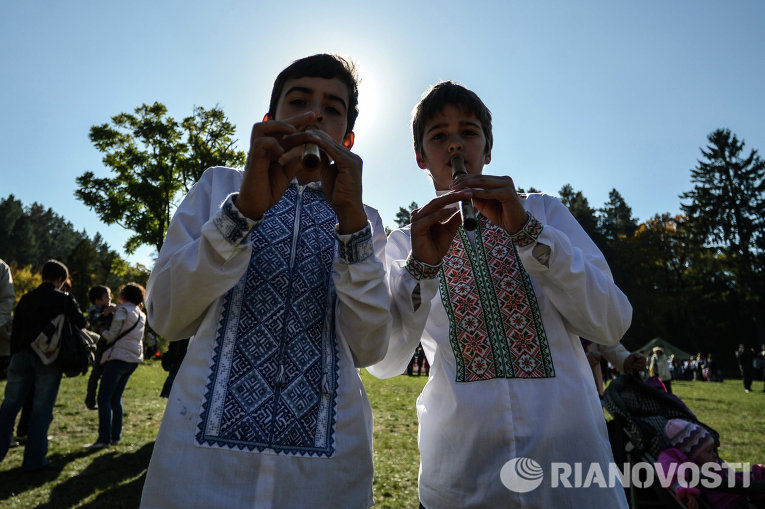 Всеукраинский Межигорский фестиваль народной песни и ручных ремесел