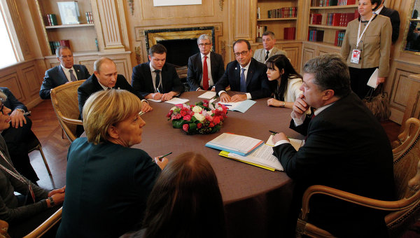 Петр Порошенко, Владимир Путин, Ангела Меркель, Франсуа Олланд. Архивное фото